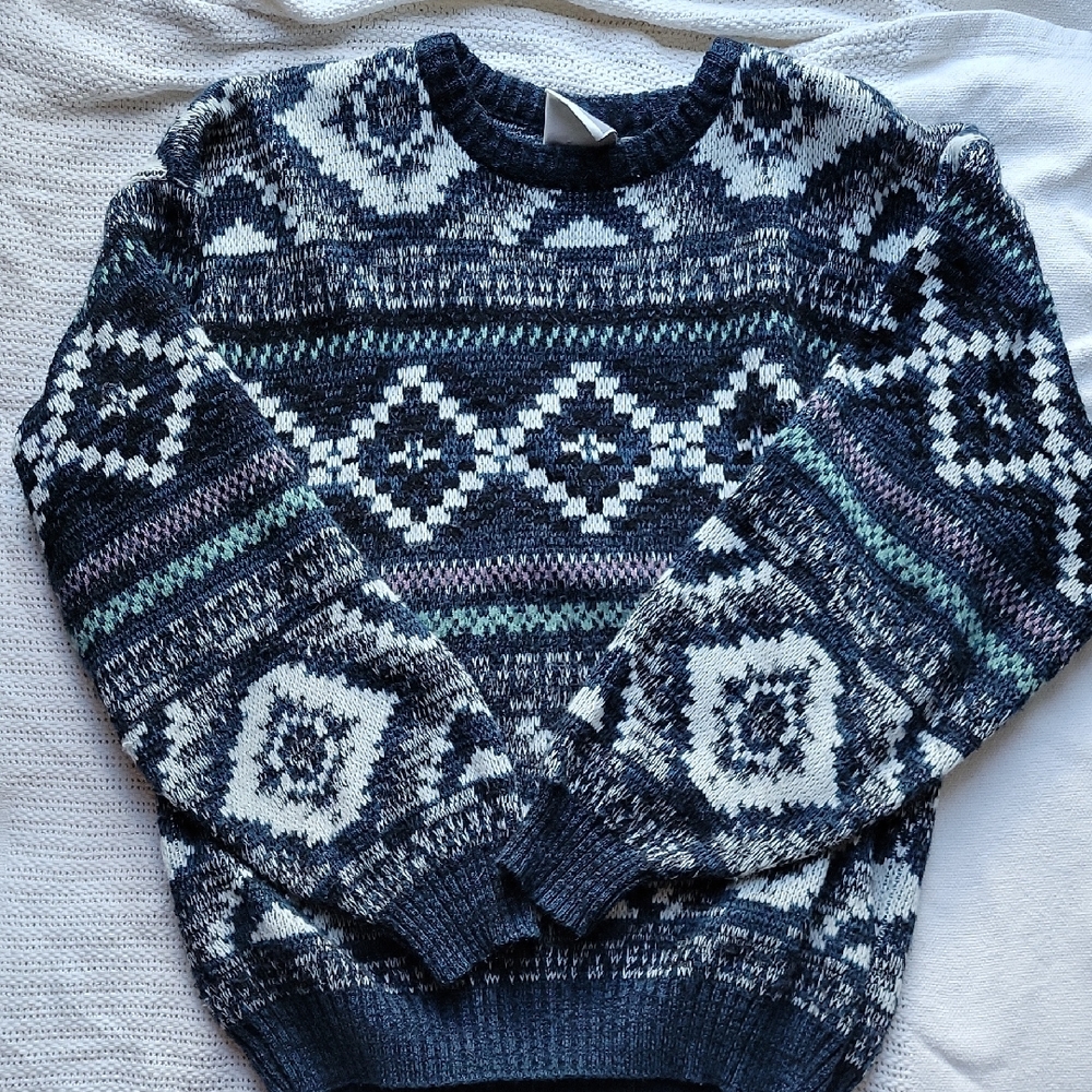 Vintage Men's Patterned Sweater - Navy and White